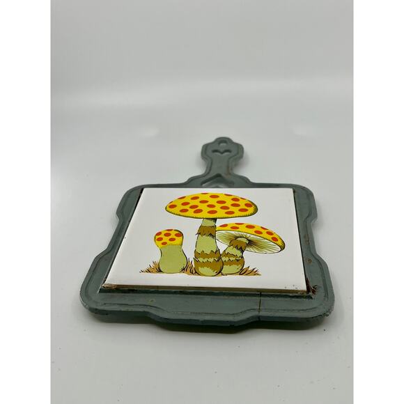 Vintage Tile Mushroom Ceramic Wrought Iron Heart Trivet Wall Hanging Retro - Picture 3 of 4